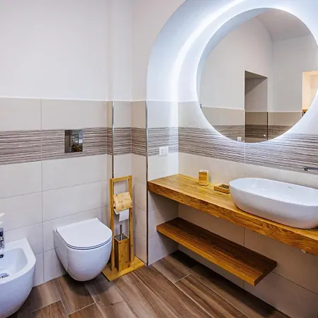 Residenza Cavour Nocleg ze śniadaniem 3*